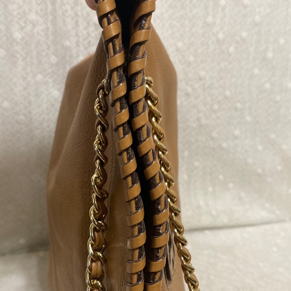 *SOLD*Tory Burch Marion Whipstitch Trimmed Pebbled Leather Shoulder Bag/Caramel - Picture 13 of 17